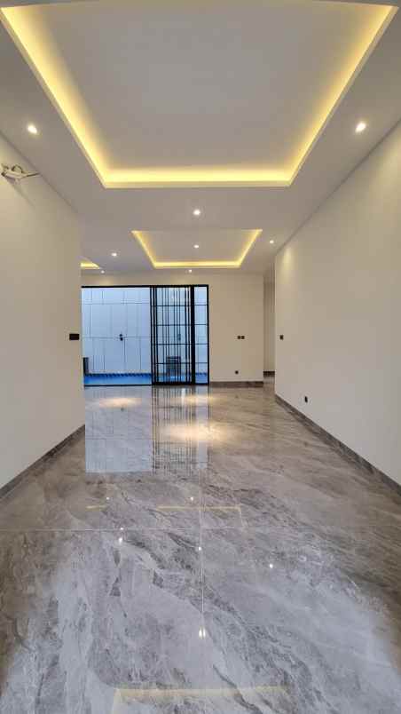 dijual rumah sektor 9 bintaro