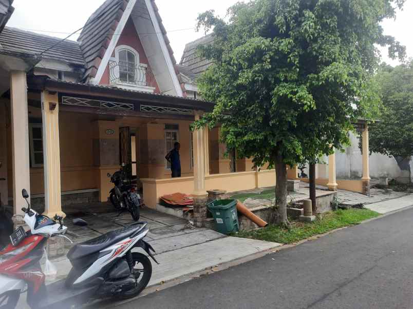 dijual rumah sentul city