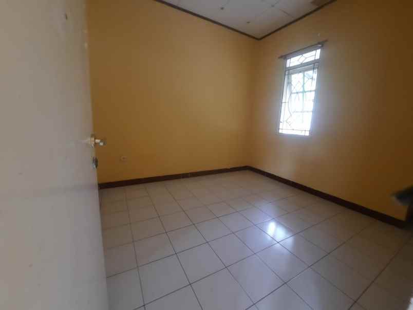 dijual rumah sentul city