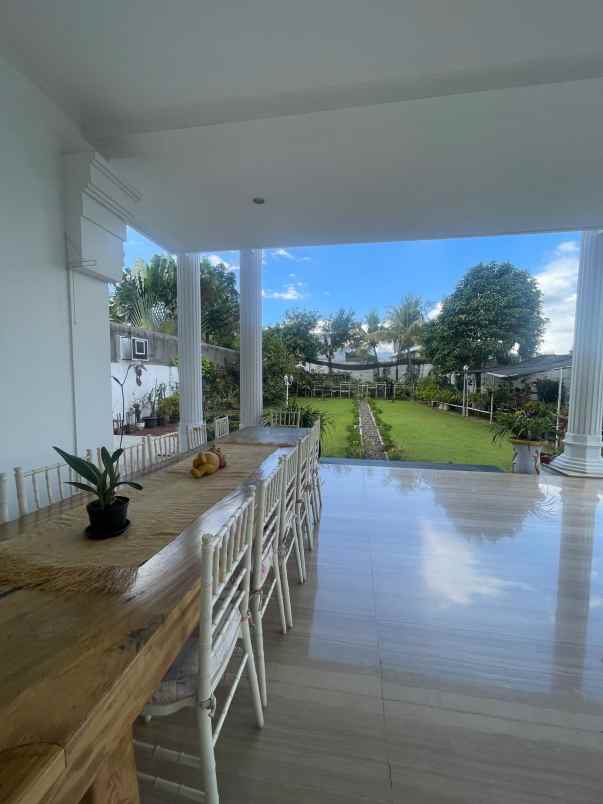 dijual rumah setra duta residence