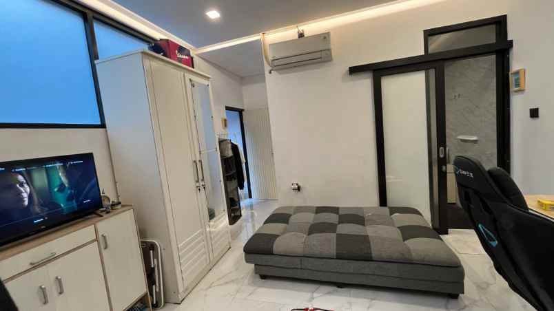 dijual rumah setra regency ciwaruga polban