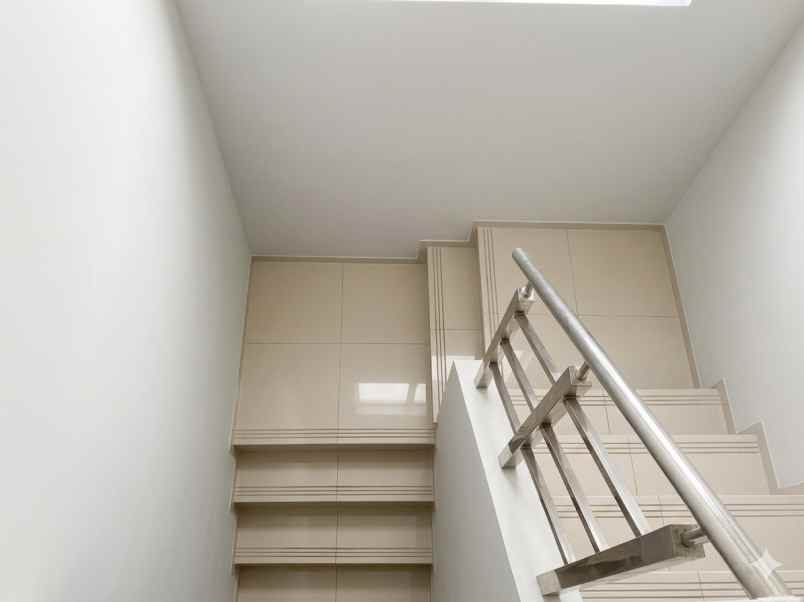 dijual rumah siap huni di seruni hills kranggan bekasi