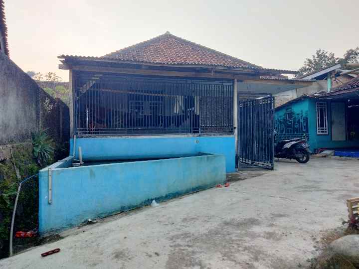 dijual rumah siap huni in cloud seisi nya