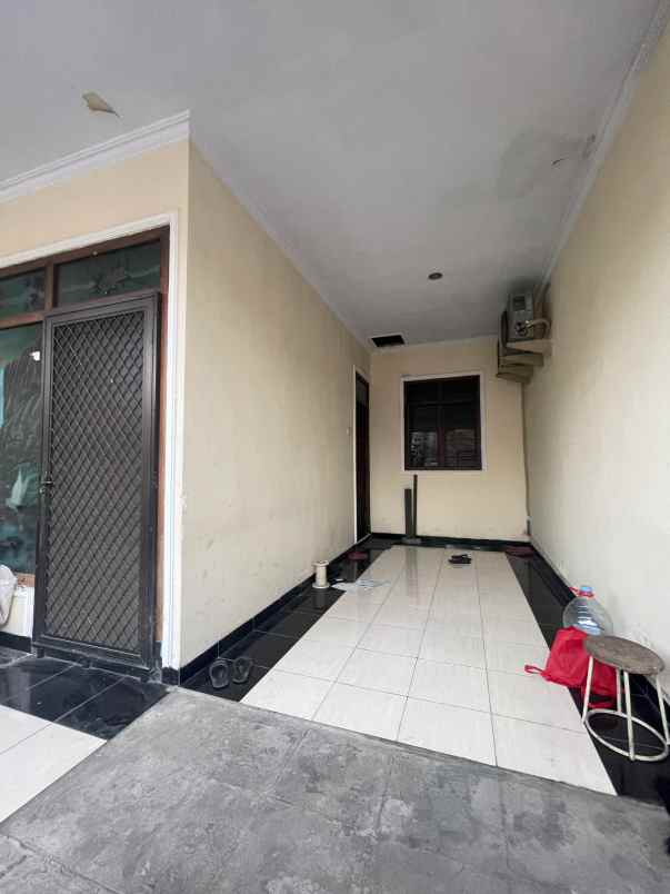 dijual rumah simo magerejo kec sawahan