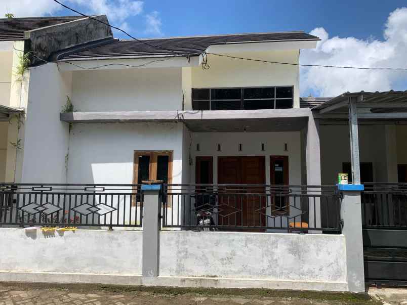 dijual rumah siyono tengah logandeng