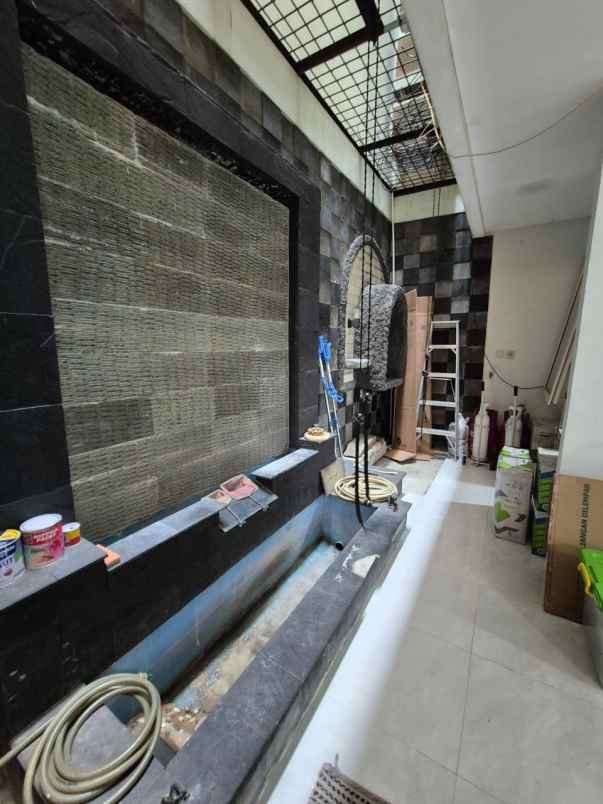 dijual rumah springhill terrace