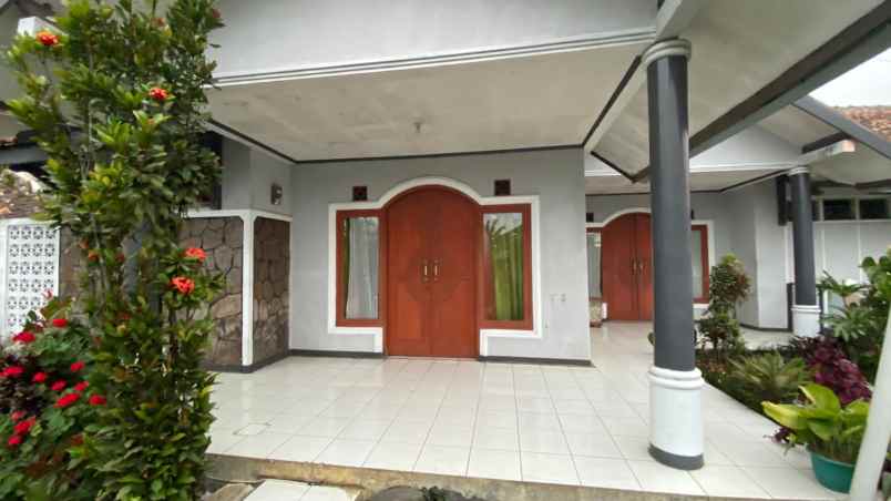 dijual rumah sukajaya lembang bandung