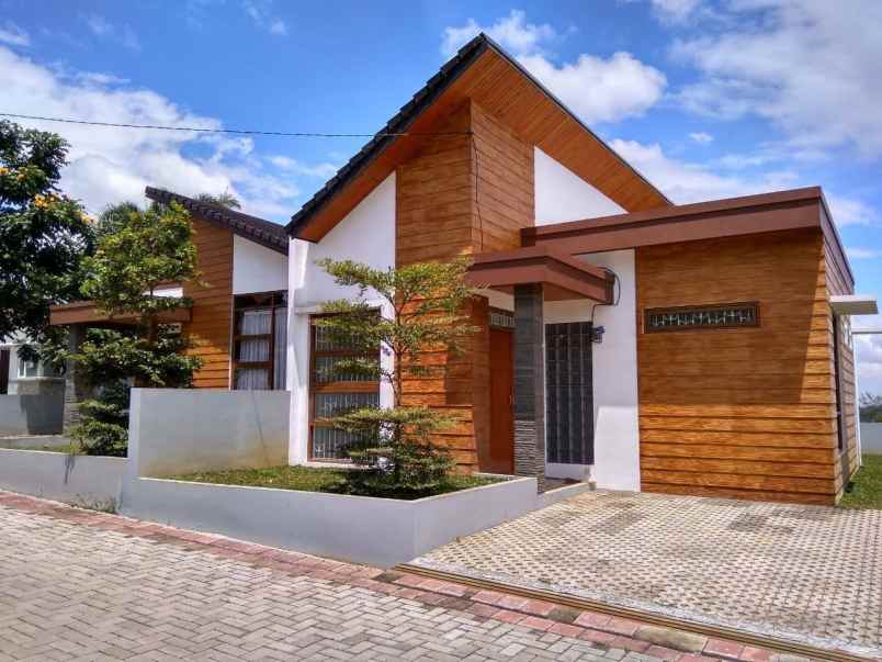 dijual rumah sukajaya lembang bandung barat