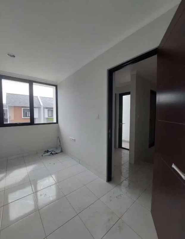 dijual rumah summarecon bandung