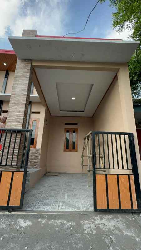 dijual rumah taman adiyasa tigaraksa