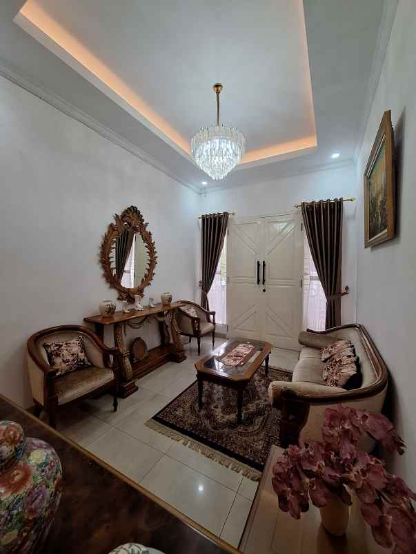 dijual rumah taman galaxy bekasi