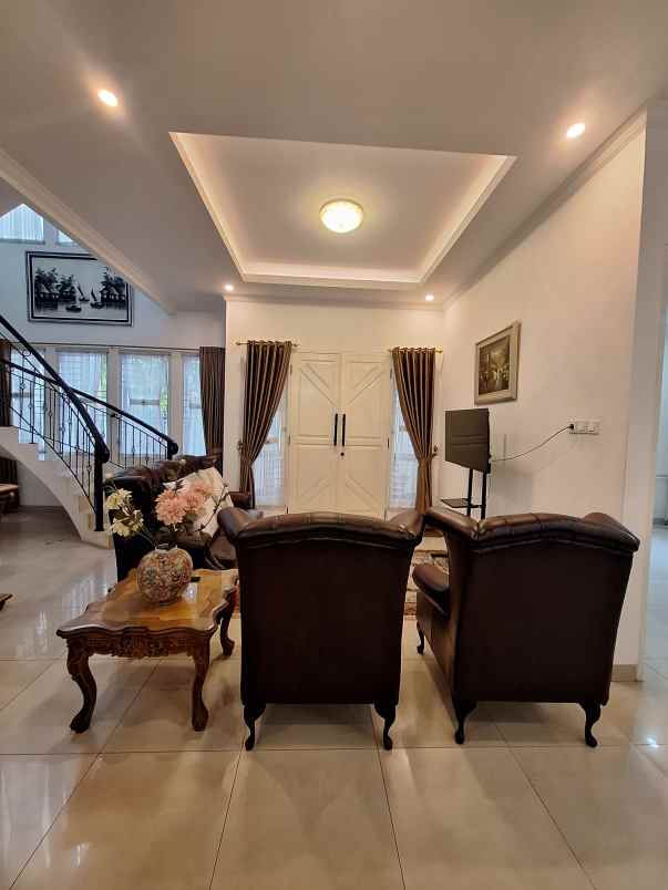 dijual rumah taman galaxy bekasi