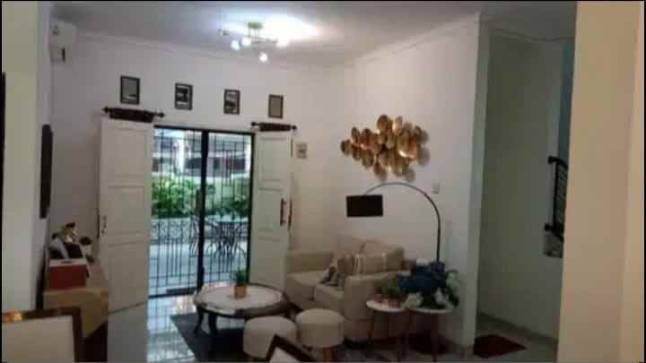 dijual rumah taman harapan baru thb