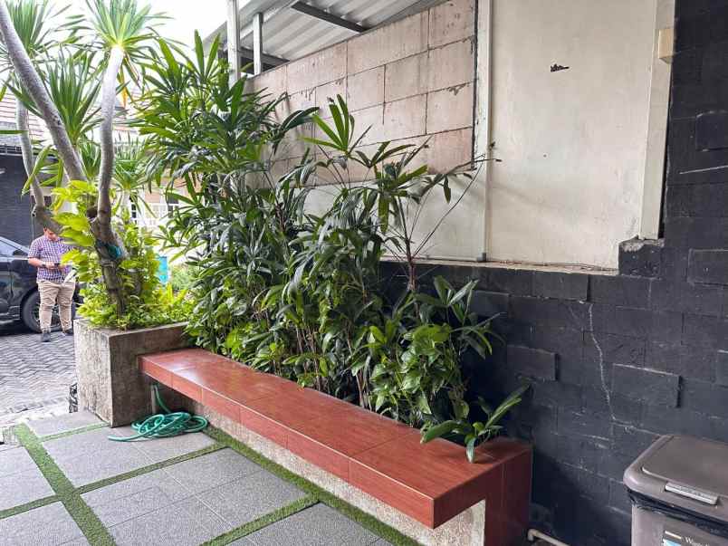 dijual rumah taman rivera regency