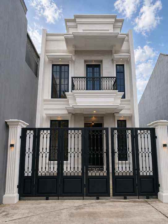 dijual rumah tanah baru