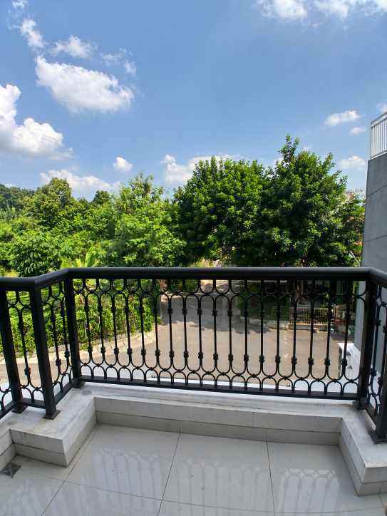 dijual rumah tanah baru