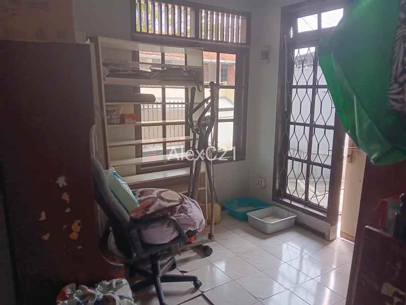 dijual rumah tb simatupang ragunan