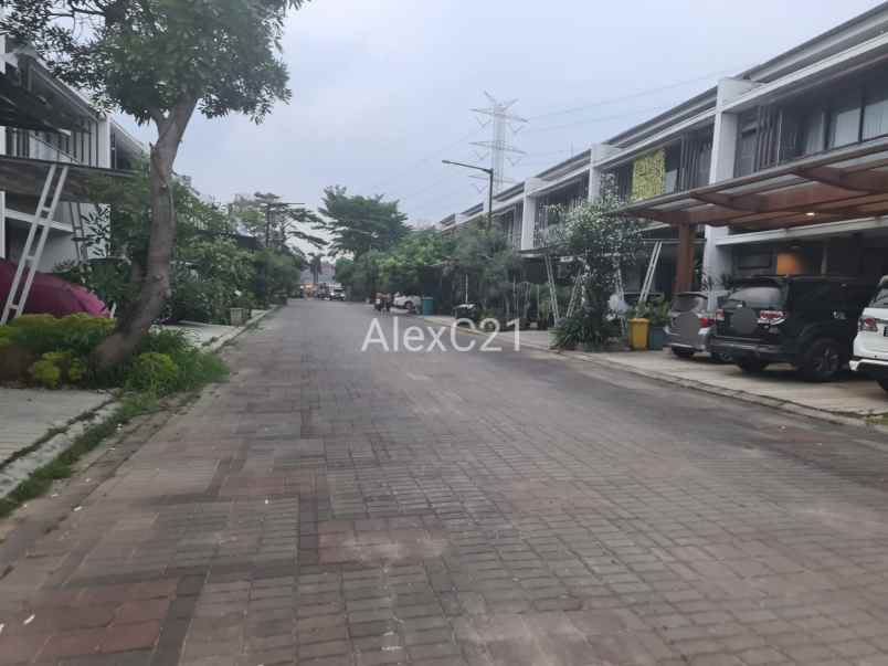 dijual rumah teluk pucung