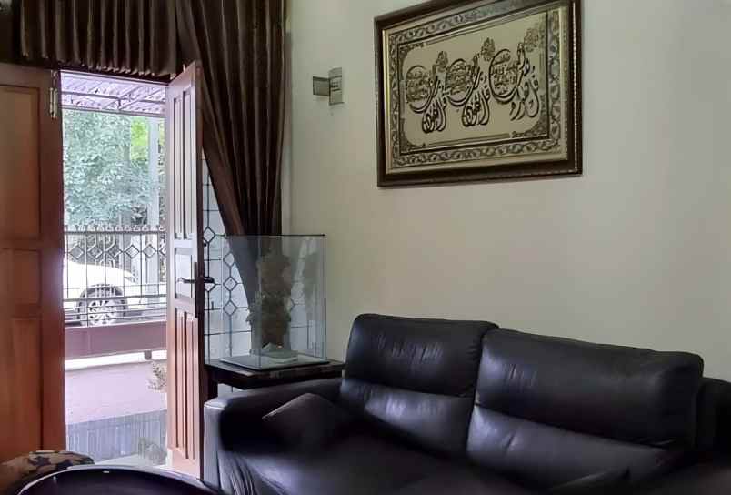 dijual rumah toha