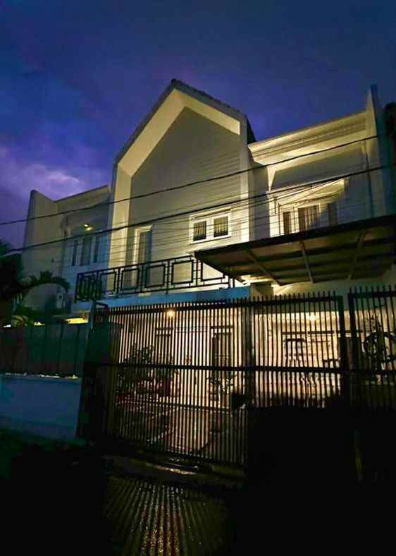 dijual rumah turangga