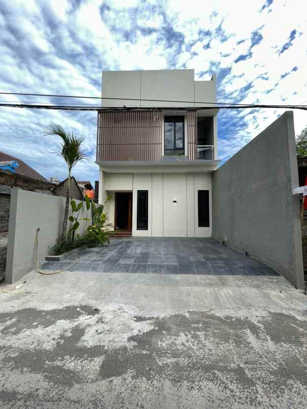 dijual rumah wedomartani ngemplak