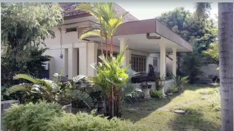 dijual rumah yosodipuro