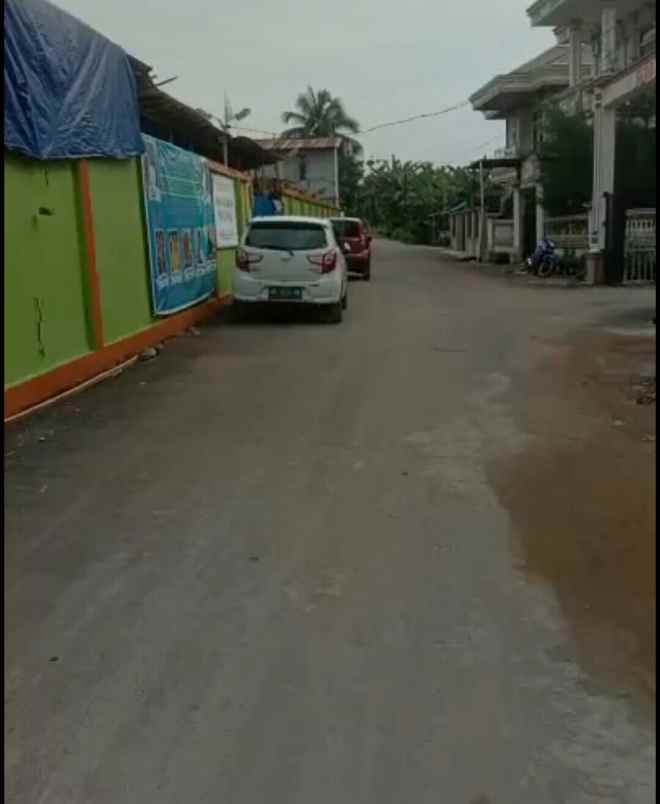 dijual tanah di jl karya tani persis depan sma 10