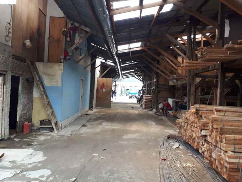dijual tanah jalan meruya ilir
