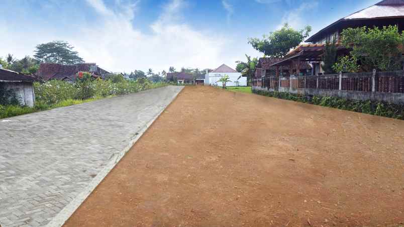 dijual tanah jl damai sinduharjo