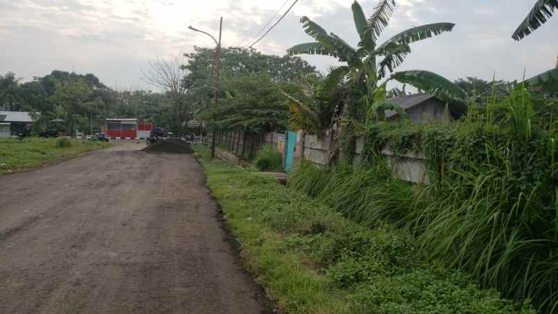 dijual tanah kavling di taman kebon