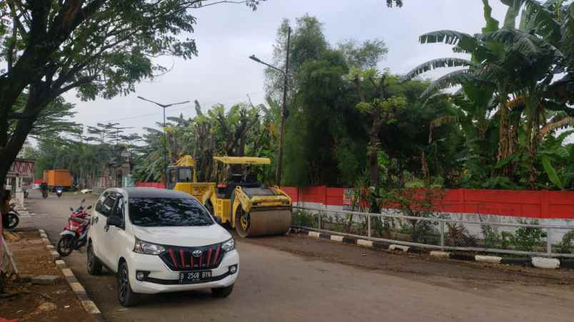 dijual tanah kavling di taman kebon