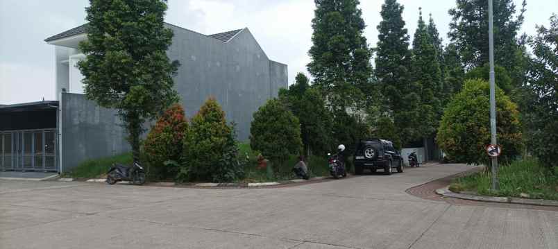 dijual tanah komplek setra duta