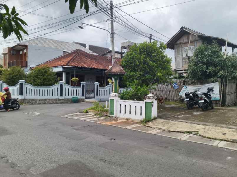 dijual tanah monjali