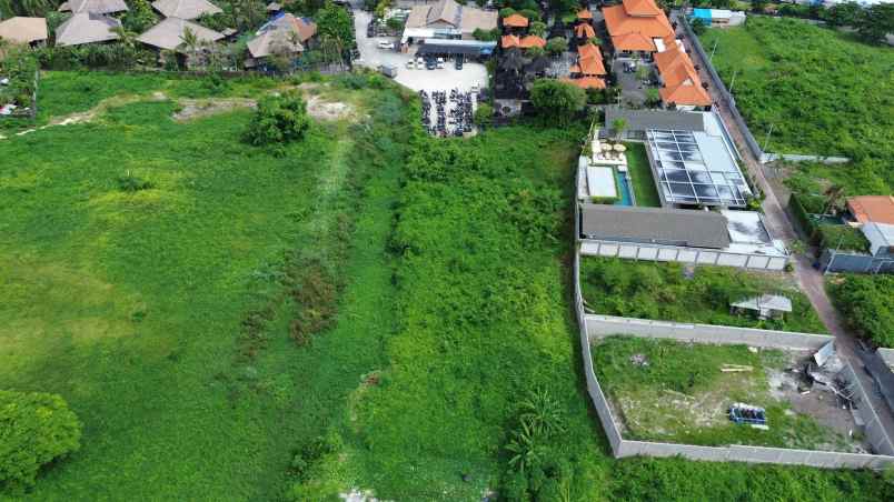 dijual tanah murah depan pantai canggu bali