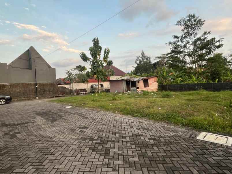 dijual tanah tajem
