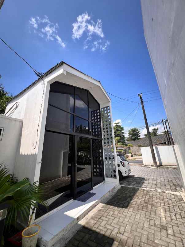 dijual unit villa type mezzanine di wedomartani sleman