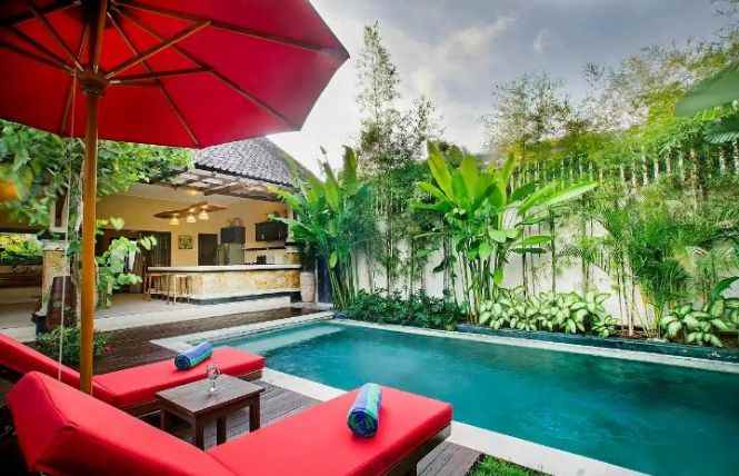 dijual villa dan ruko lokasi seminyak badung bali