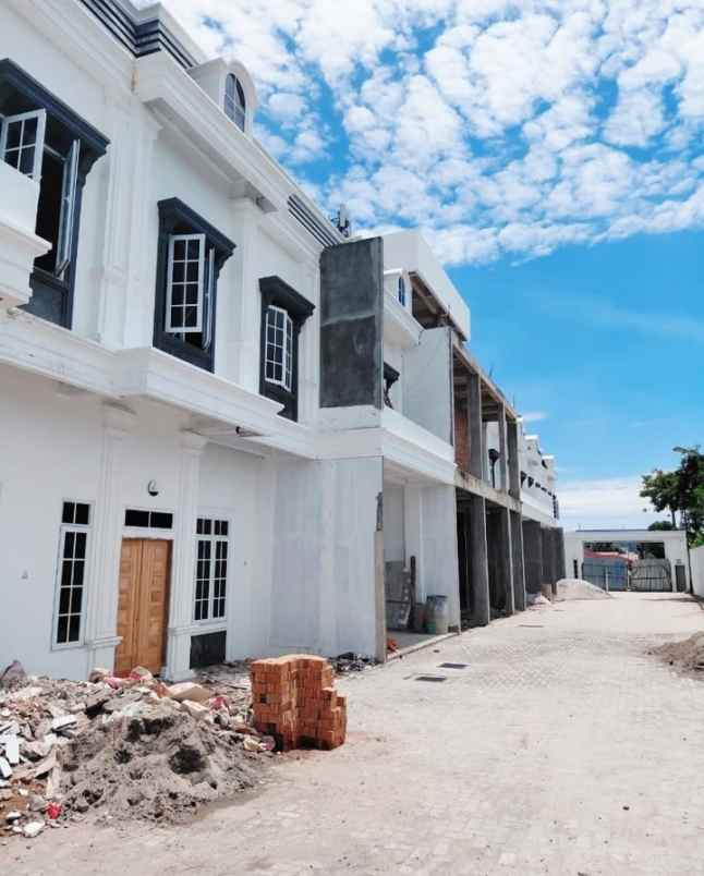 dijual villa jalan purwosari cemara