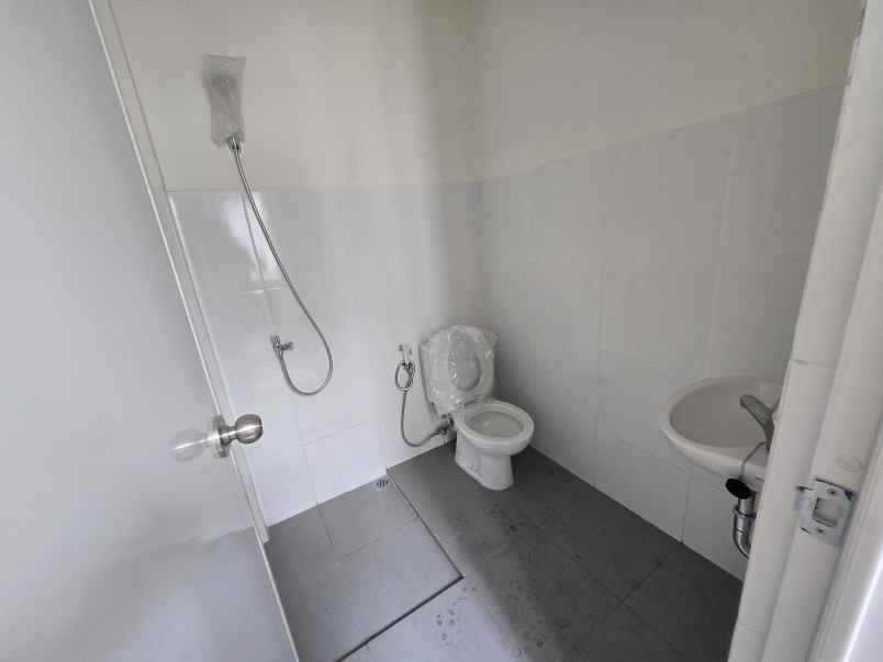 disewa ruko murah di suvarna sutera tangerang