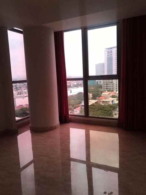 disewakan apartemen gold coast tower atlantic pik 3br