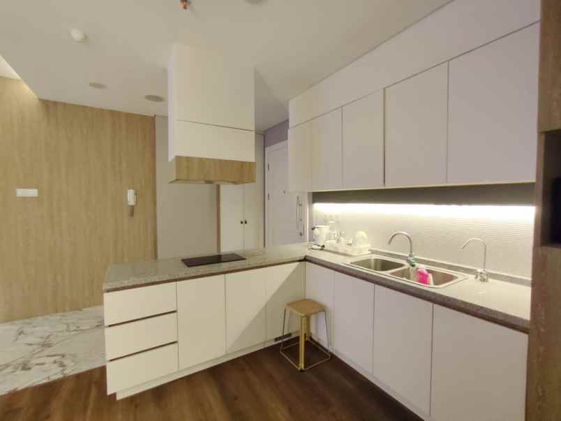 disewakan apartemen jl putri hijau no 1 opq