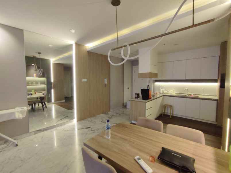 disewakan apartemen jl putri hijau no 1 opq