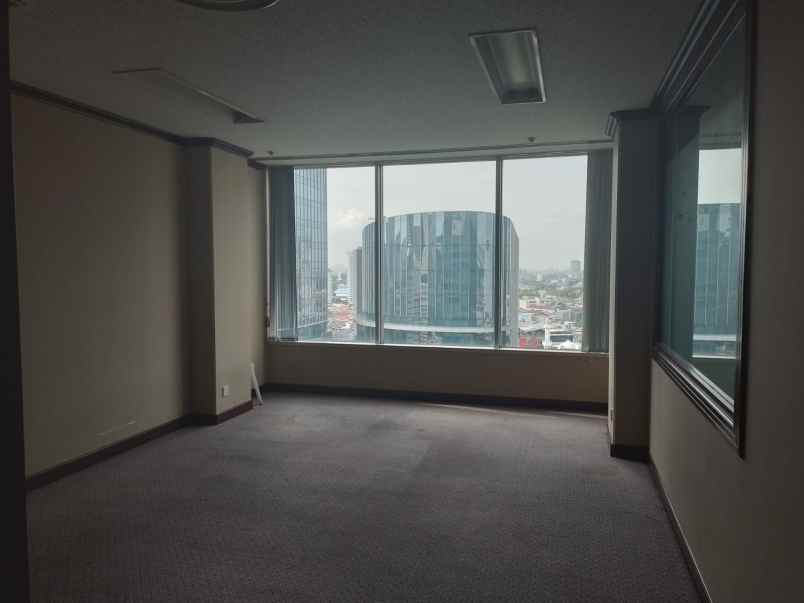 disewakan ruko gudang kantor jl jend sudirman jakarta