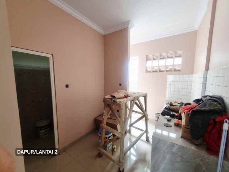 disewakan ruko gudang kantor jl surya kencana no 31