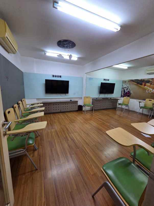 disewakan ruko strategis raya jemursari