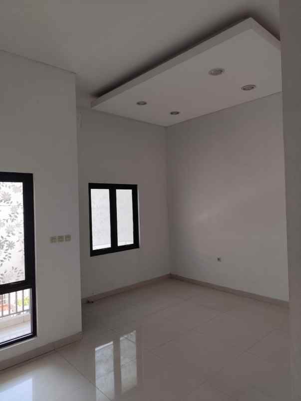 disewakan rumah kelapa gading