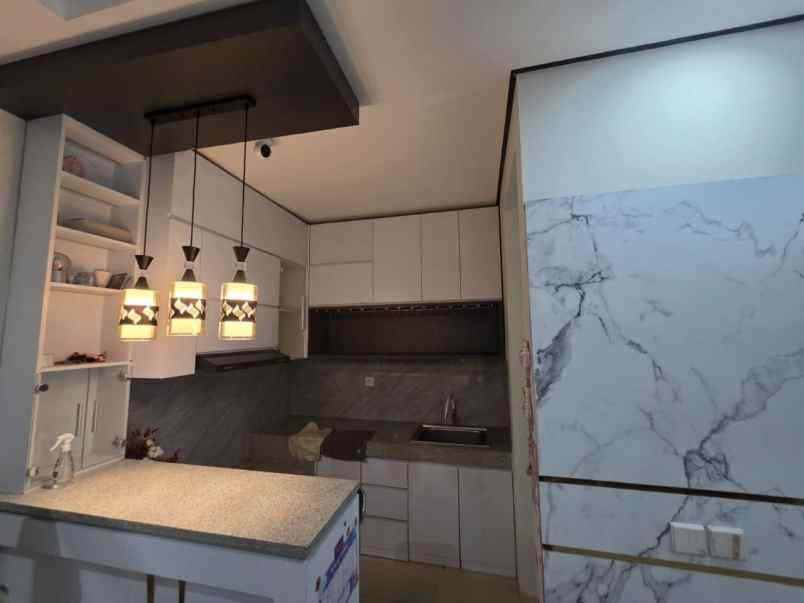 disewakan rumah northwest lake