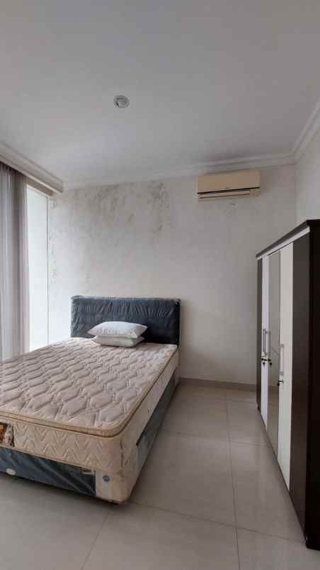 disewakan rumah pakuwon city