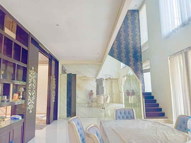 disewakan rumah palm beach pakuwon city