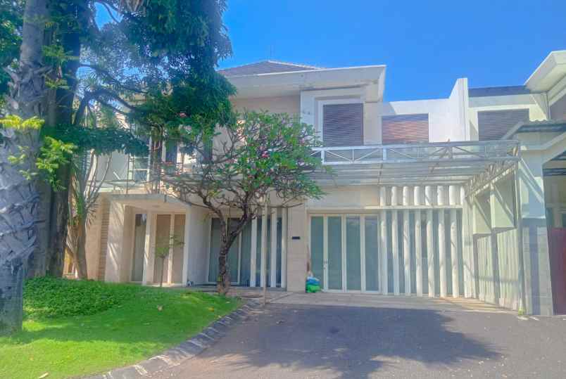 disewakan rumah palm beach pakuwon city